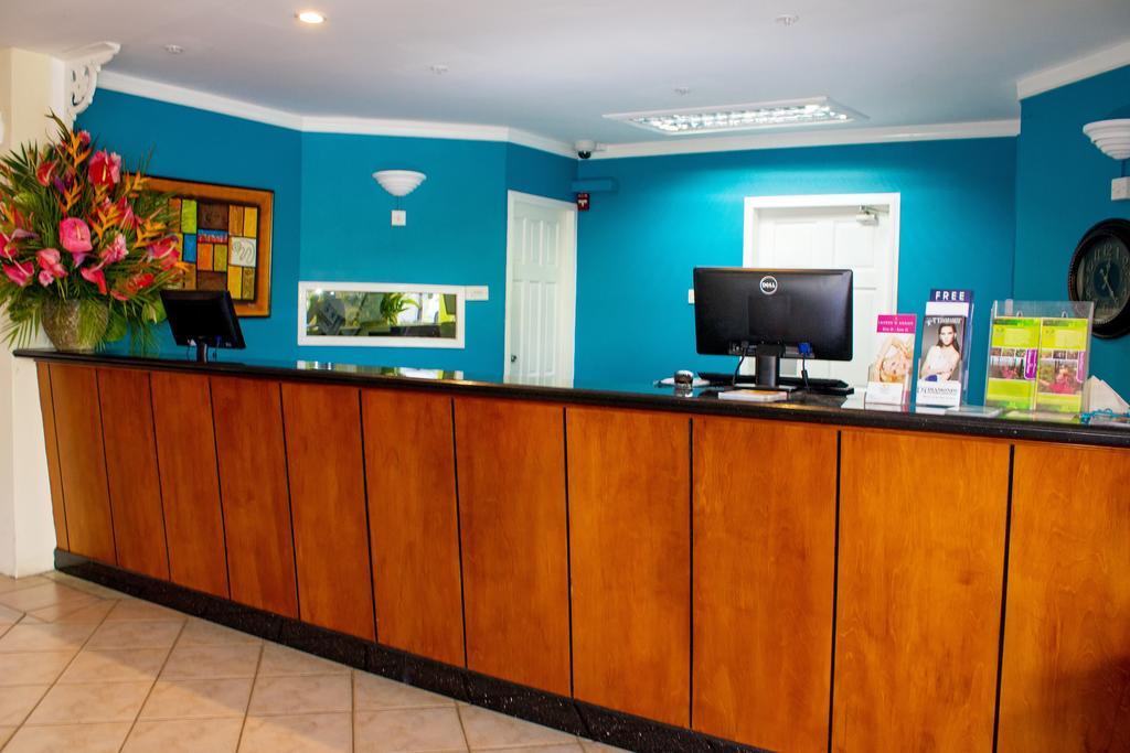 Bay Gardens Hotel Gros Islet Exterior photo