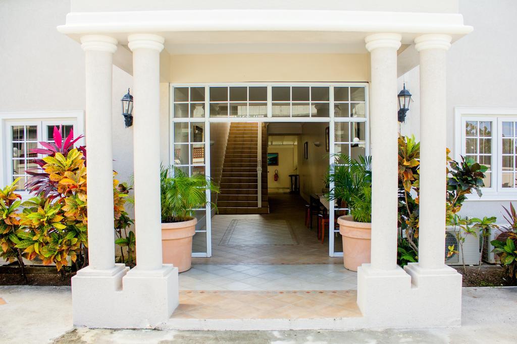 Bay Gardens Hotel Gros Islet Exterior photo